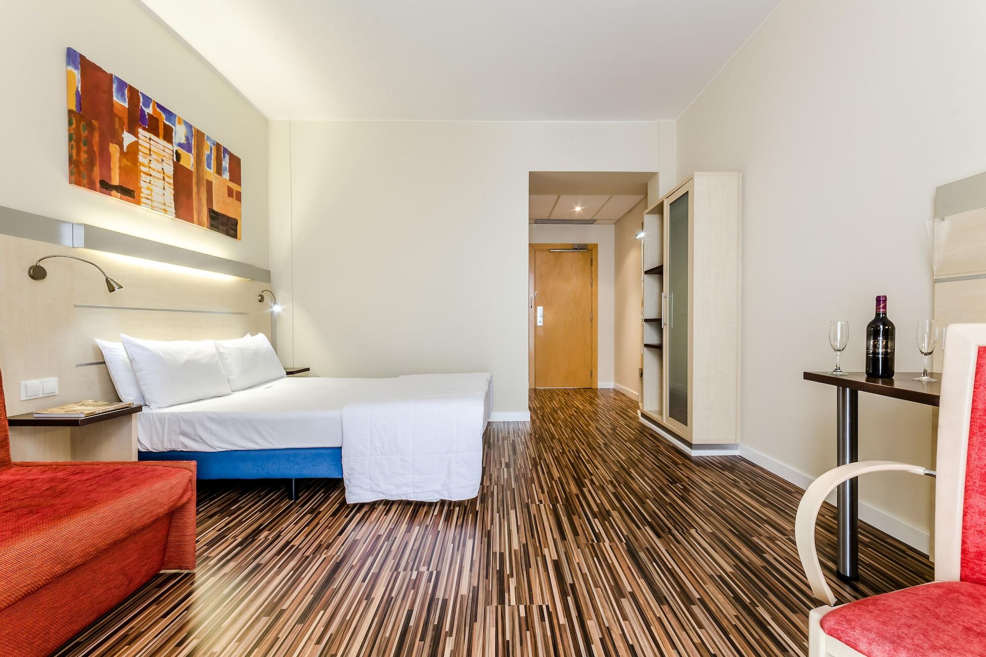 Hotel Yit Ciudad De Σαραγόσα Εξωτερικό φωτογραφία