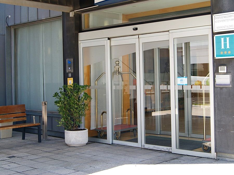 Hotel Yit Ciudad De Σαραγόσα Εξωτερικό φωτογραφία
