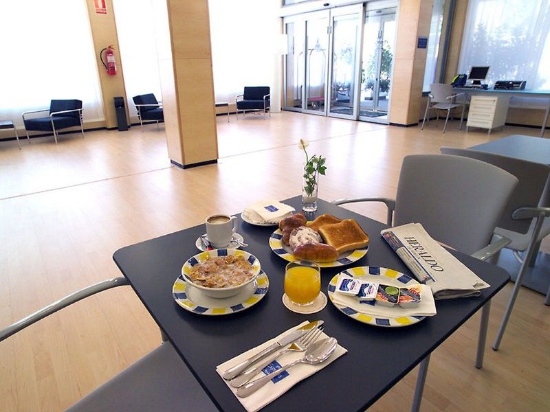 Hotel Yit Ciudad De Σαραγόσα Εξωτερικό φωτογραφία